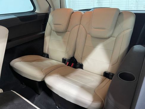 Used 2017 Mercedes-Benz GLS 450 4MATIC image 33