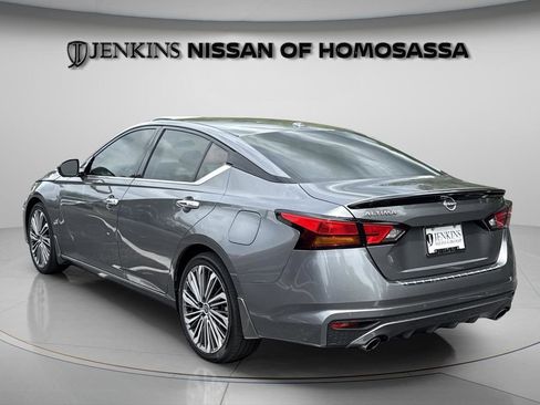Certified 2023 Nissan Altima 2.5 SL FWD image 7