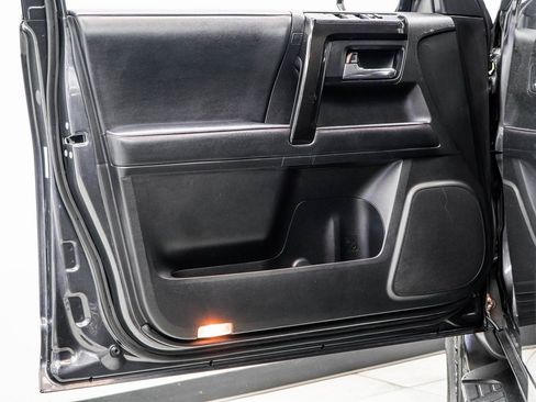 Used 2021 Toyota 4Runner TRD Off-Road Premium image 43