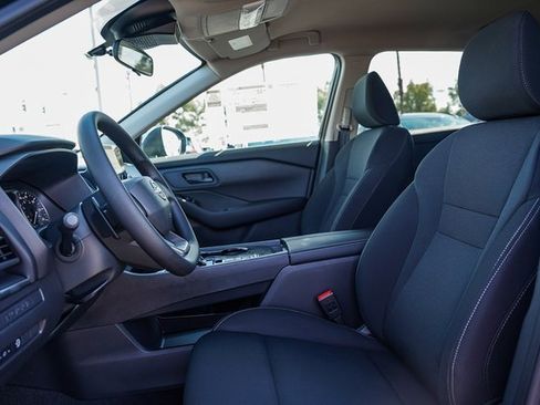 New 2026 Nissan Rogue S image 18