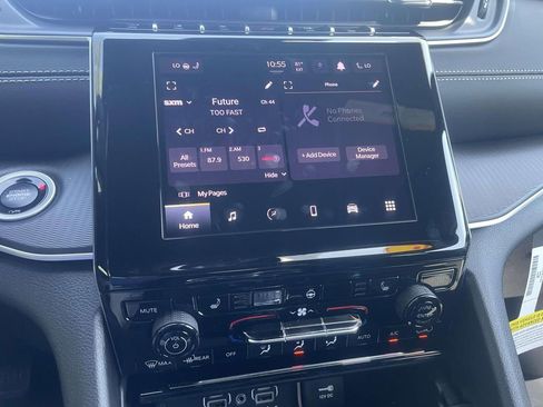New 2025 Jeep Grand Cherokee Altitude AWD/4WD image 51