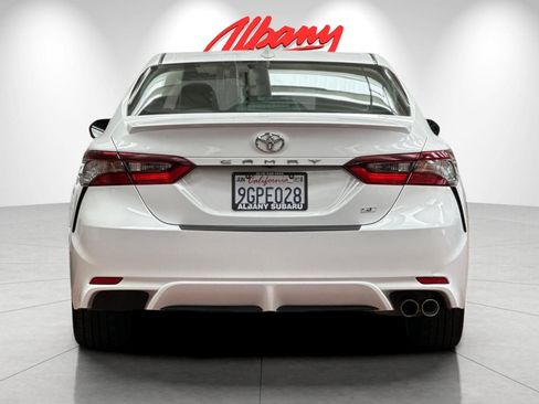 Used 2023 Toyota Camry SE w/ Convenience Package FWD image 5