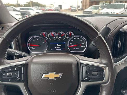 Used 2021 Chevrolet Silverado 2500 LTZ image 27