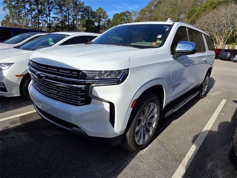 Used 2021 Chevrolet Suburban Premier image 14