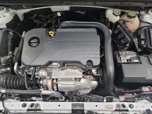 Used 2024 Chevrolet Malibu LT image 30