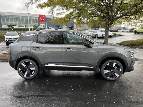 New 2026 Nissan Kicks SR w/ Cold Weather Package AWD/4WD image 7