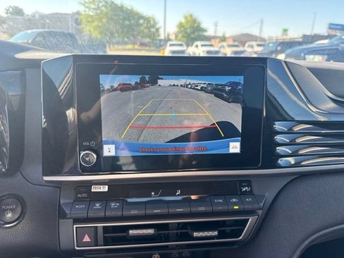 Used 2025 Toyota Camry LE FWD image 28