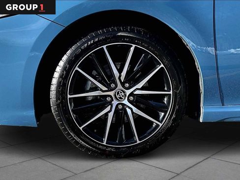 Used 2024 Toyota Camry SE image 11