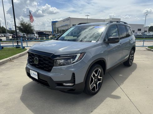 Certified 2023 Honda Passport Elite image 4