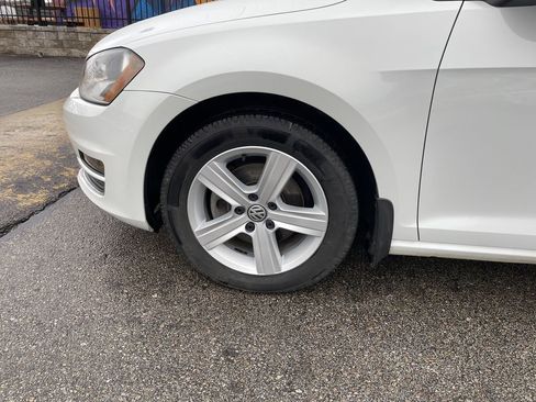 Used 2015 Volkswagen Golf TDI SEL image 9