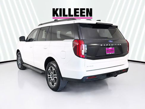 New 2026 Ford Expedition Active image 5