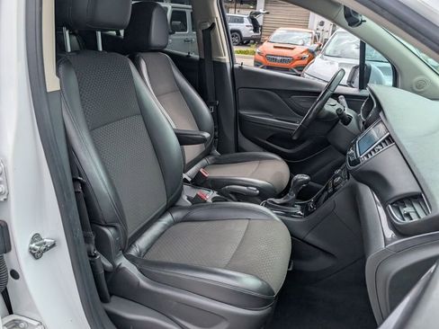 Used 2019 Buick Encore Preferred image 16