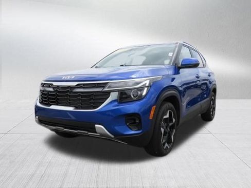 Used 2025 Kia Seltos S FWD image 7