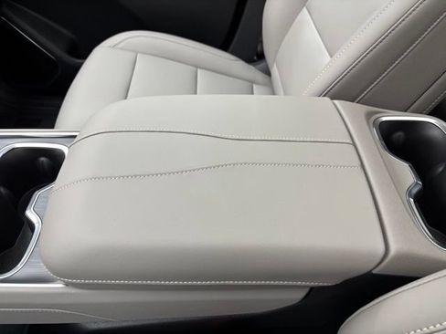 New 2026 GMC Acadia Elevation w/ Elevation Premium Package FWD image 33