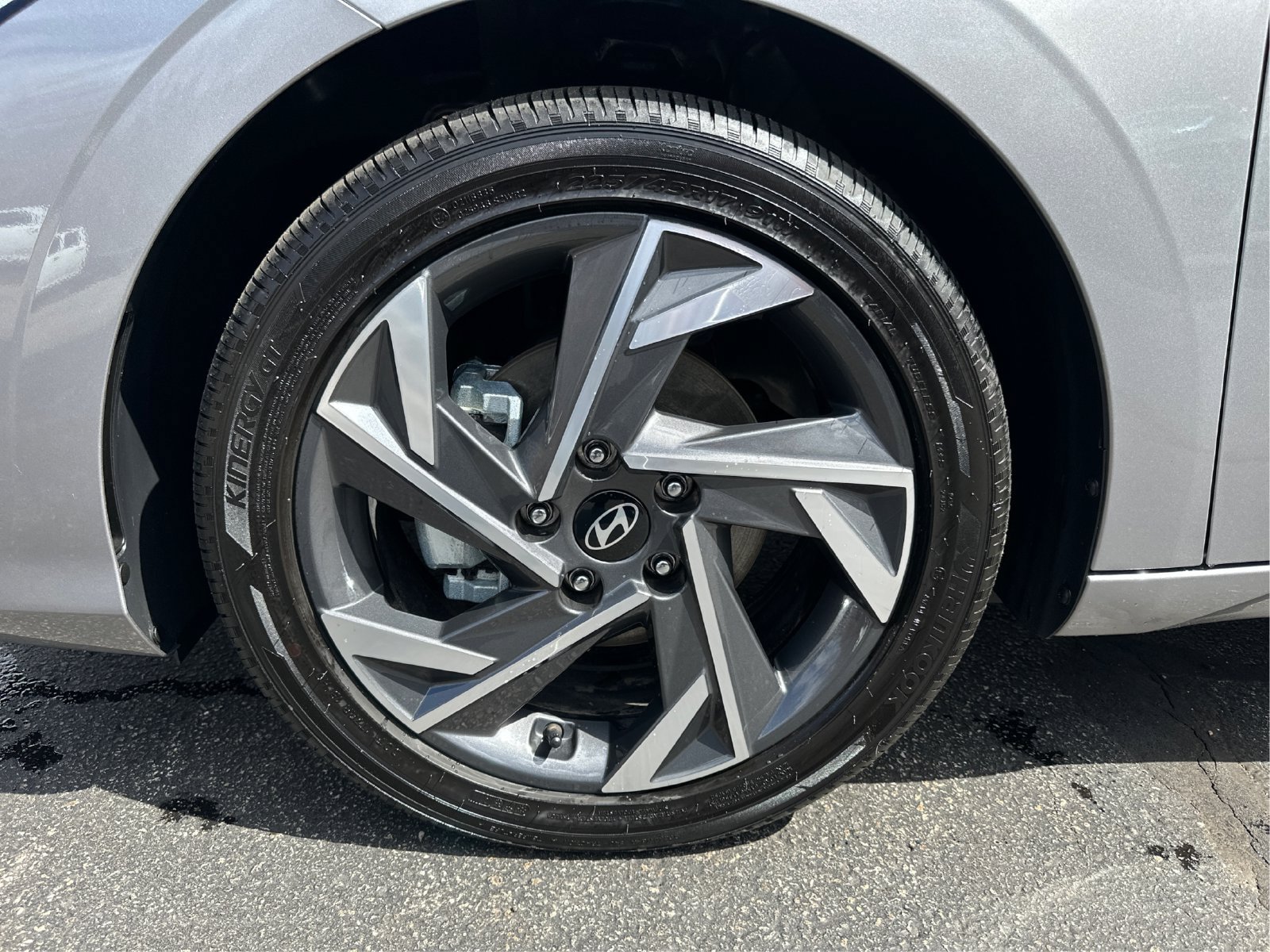 Certified 2025 Hyundai Elantra SEL FWD image 24