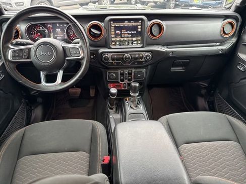 Certified 2020 Jeep Gladiator Mojave image 6