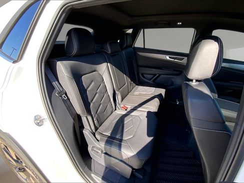 New 2026 Volkswagen Atlas Cross Sport SE AWD/4WD image 10