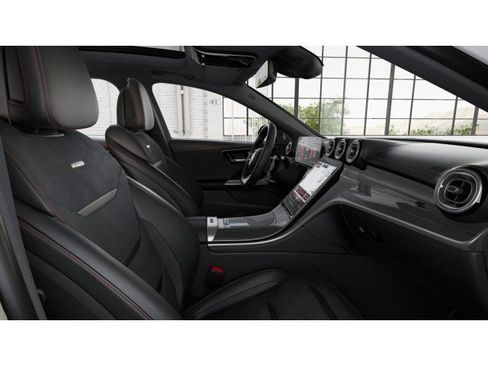 Used 2025 Mercedes-Benz C 43 AMG 4MATIC Sedan image 4
