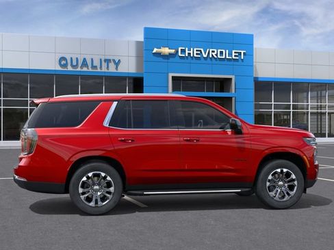 Used 2026 Chevrolet Tahoe LT w/ LPO, Dark Essentials Package AWD/4WD image 5