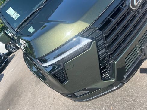 Used 2026 Lexus GX 550 w/ Cold Area Package AWD/4WD image 37