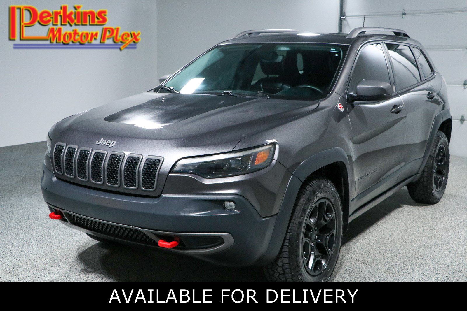 Used 2020 Jeep Cherokee Trailhawk w/ Trailer Tow Group AWD/4WD image 1