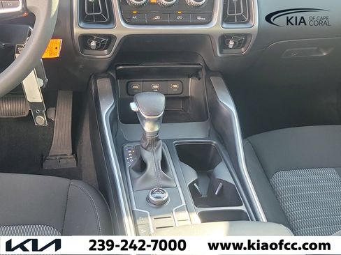 Certified 2023 Kia Sorento LX FWD image 20