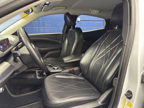 Used 2022 Ford Mustang Mach-E Select w/ Comfort/Technology Package image 16