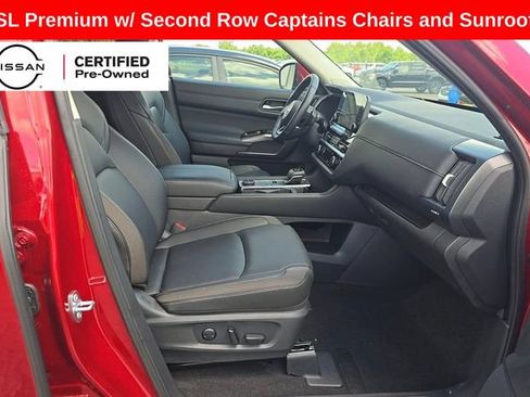 Certified 2025 Nissan Pathfinder SL w/ SL Premium Package AWD/4WD image 10