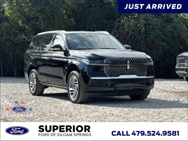 Used 2026 Lincoln Navigator Reserve AWD/4WD image 1