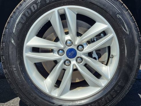 Used 2016 Ford Edge SEL w/ Equipment Group 201A AWD/4WD image 17