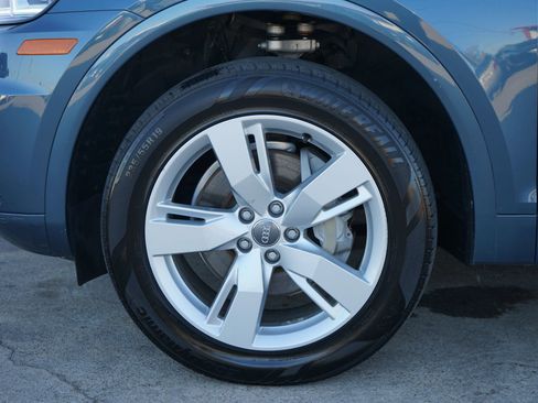 Used 2018 Audi Q5 Prestige w/ Prestige Package image 13