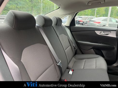 Used 2024 Kia Forte LXS w/ LXS Technology Package FWD image 26
