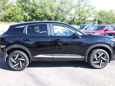 Certified 2026 Nissan Kicks SV w/ Cold Weather Package FWD image 5