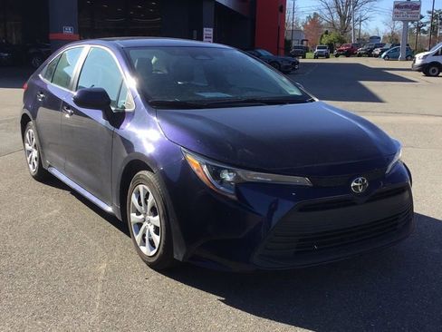 Used 2024 Toyota Corolla LE FWD image 1