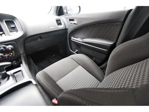 Used 2023 Dodge Charger Scat Pack w/ Harman/Kardon Audio Group RWD image 8