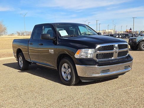 Used 2024 RAM 1500 Classic SLT image 7