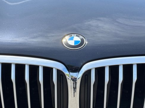 Used 2019 BMW X5 xDrive40i w/ M Sport Package AWD/4WD image 46