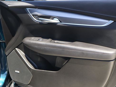 Used 2024 Cadillac XT5 Luxury FWD image 15