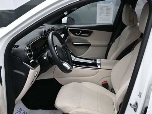 Used 2023 Mercedes-Benz GLC 300 image 14