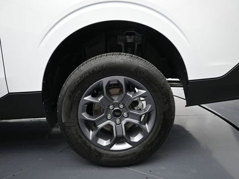New 2026 Ford Maverick XLT FWD image 9