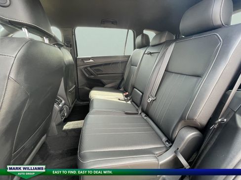 Used 2022 Volkswagen Tiguan SE R-Line image 19