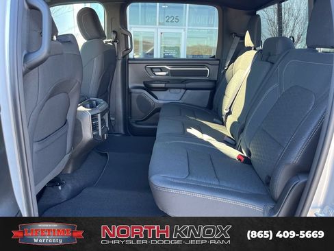 New 2026 RAM 1500 Big Horn AWD/4WD image 13