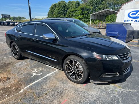 Used 2017 Chevrolet Impala Premier FWD image 2