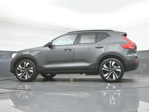 New 2026 Volvo XC40 B5 Ultra w/ Climate Package image 41