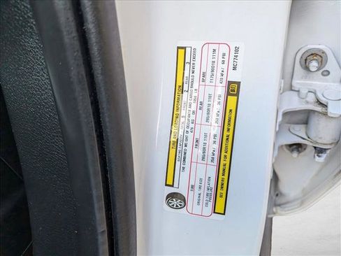 Used 2021 Jeep Grand Cherokee Laredo image 22