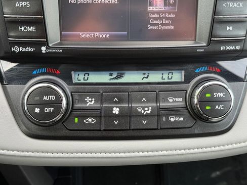 Used 2018 Toyota RAV4 XLE w/ Plus Extra Value Package AWD/4WD image 16