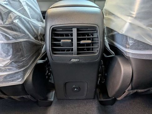 New 2026 Ford Escape SE image 11