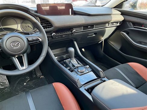 Certified 2025 MAZDA MAZDA3 s image 24