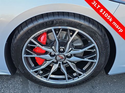 Used 2024 Chevrolet Corvette Stingray Premium Conv w/ Z51 Performance Package image 12