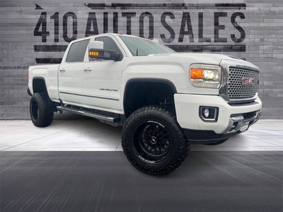 Used 2017 GMC Sierra 2500 Denali w/ Duramax Plus Package